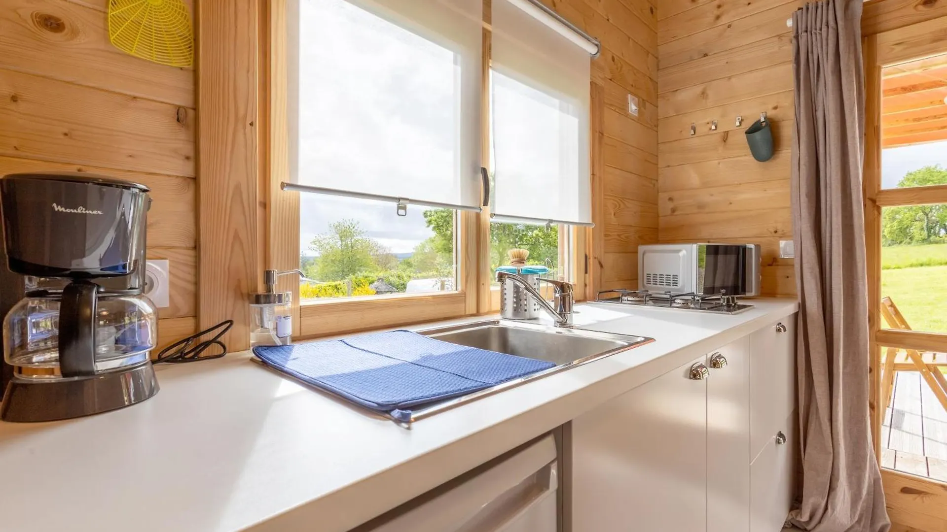 Chalet 5 Personnes, Proche Canal Landeleau 0*,